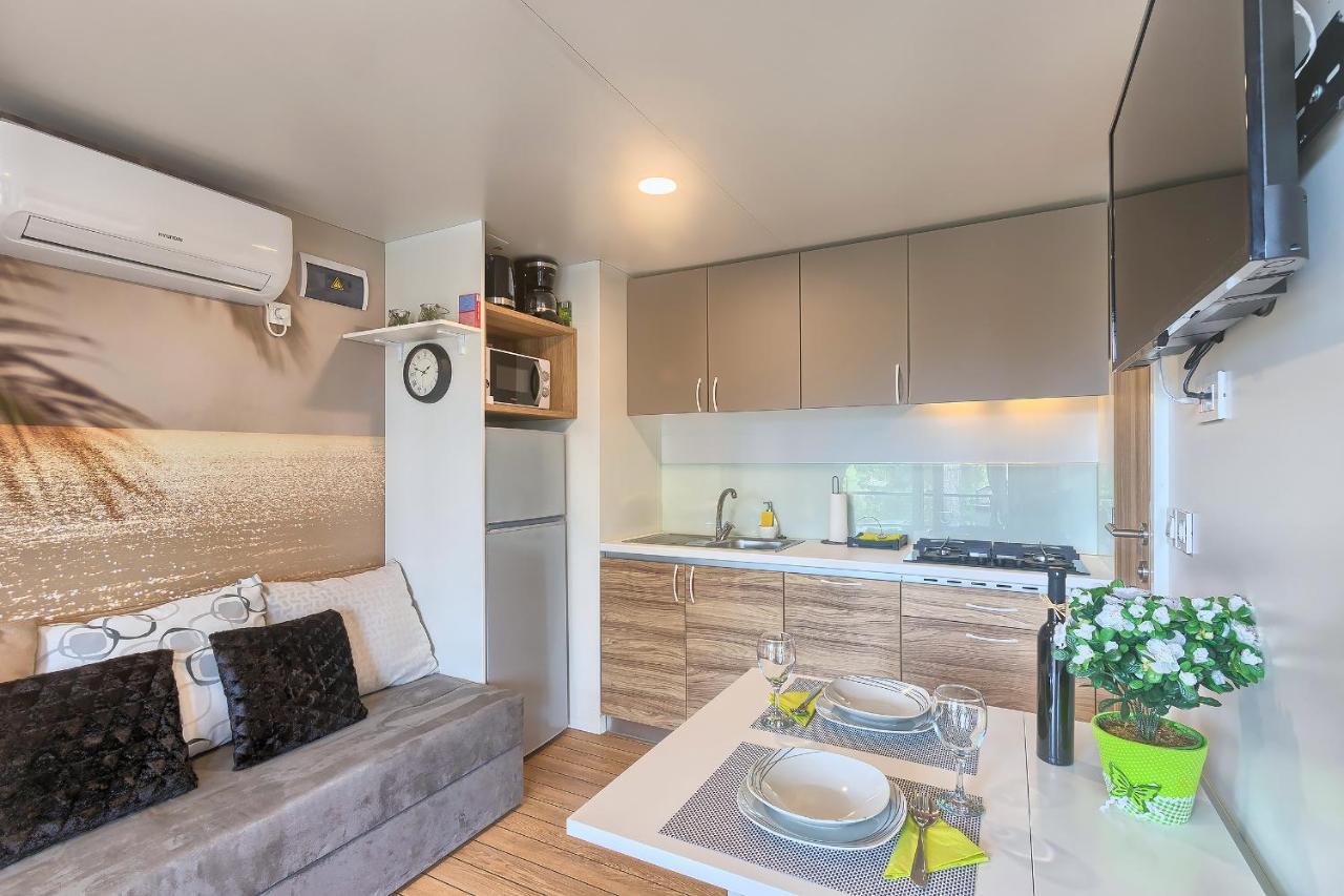Total Escape Mobile Home Nera Camp Porton Biondi Rovinj Ngoại thất bức ảnh
