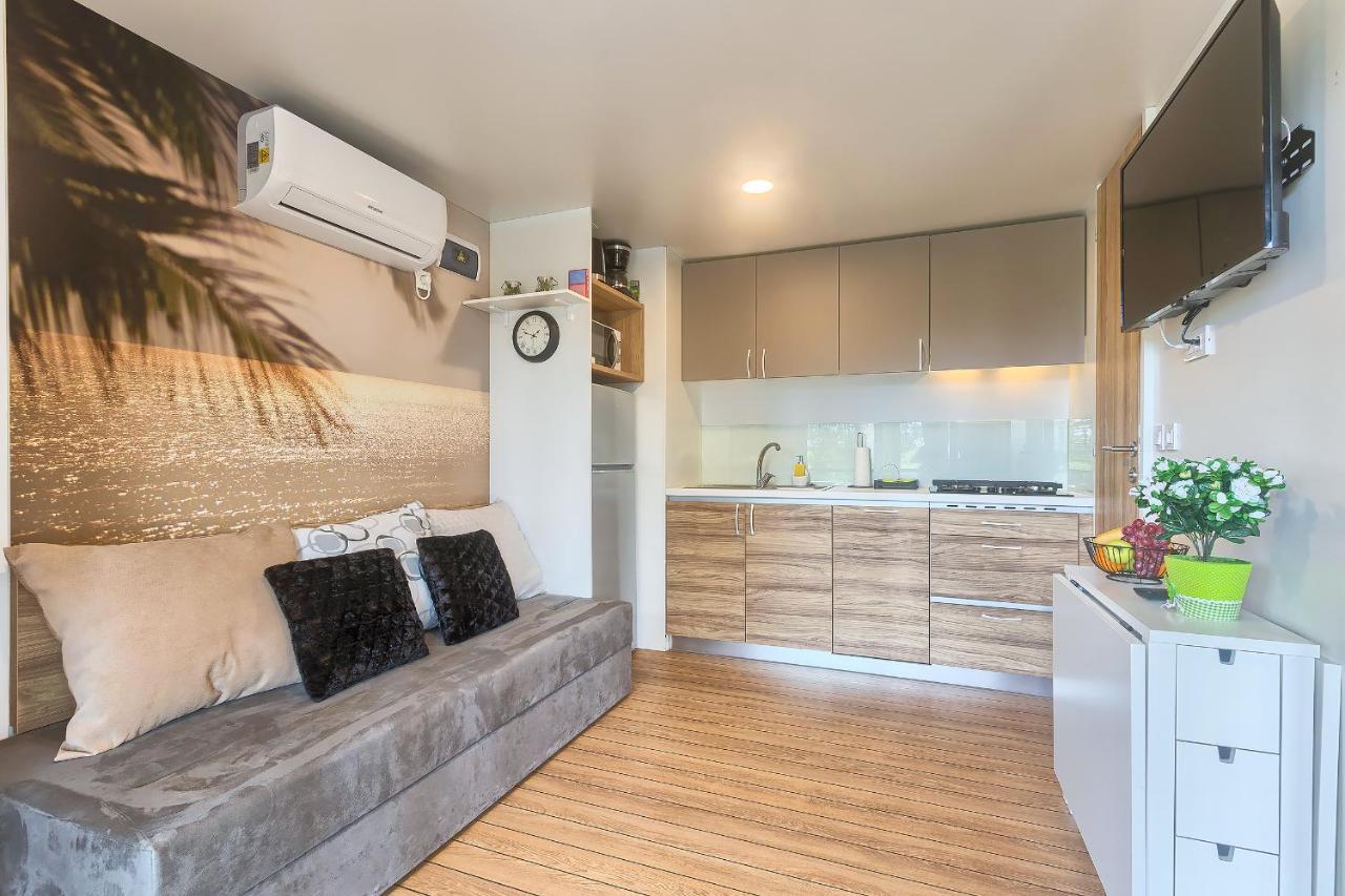 Total Escape Mobile Home Nera Camp Porton Biondi Rovinj Ngoại thất bức ảnh