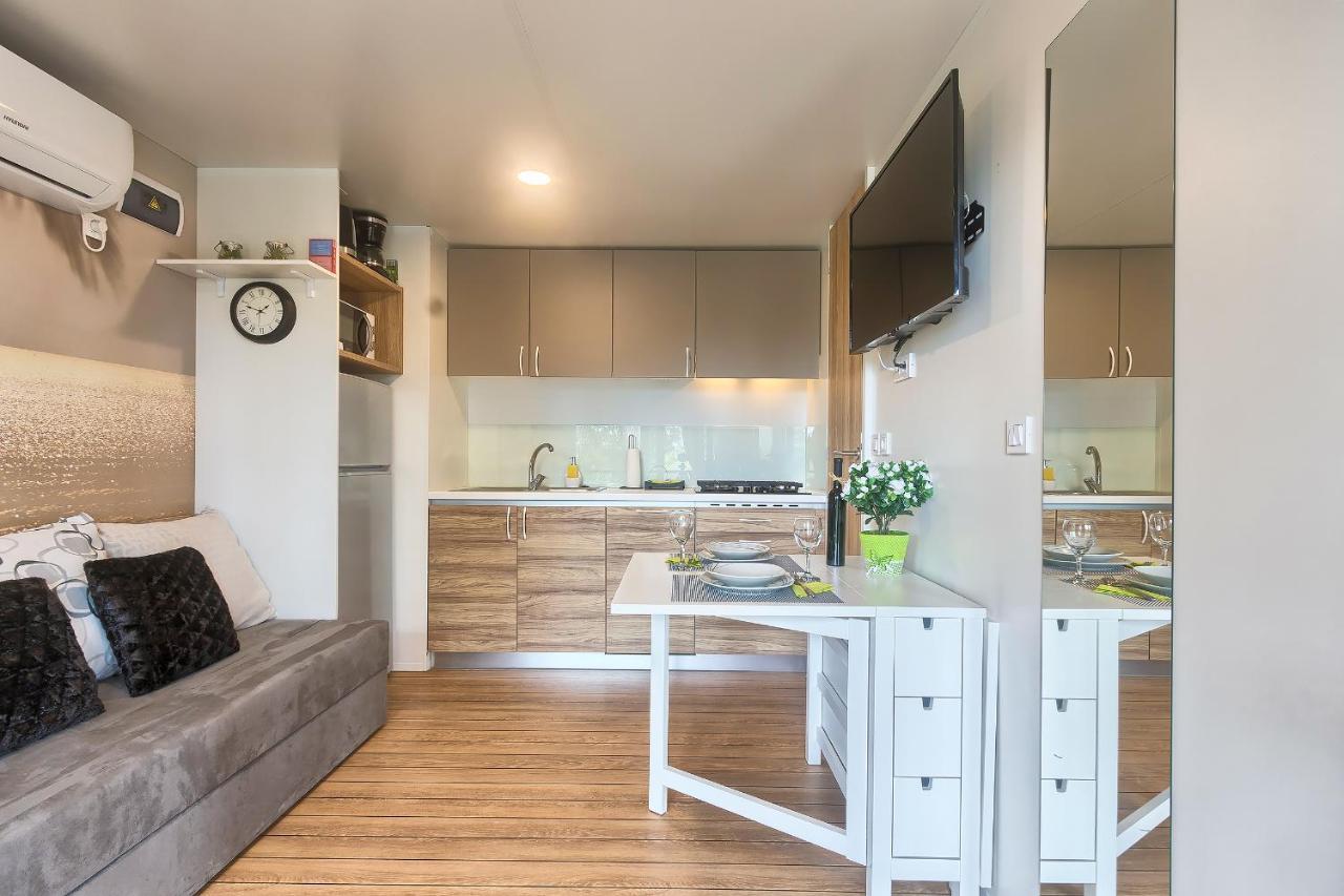 Total Escape Mobile Home Nera Camp Porton Biondi Rovinj Ngoại thất bức ảnh